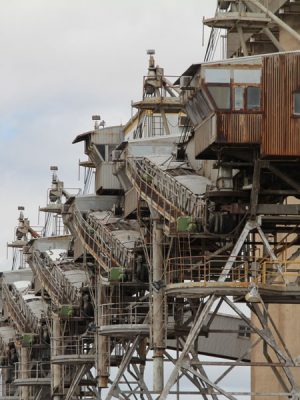 Photograph of construction rig